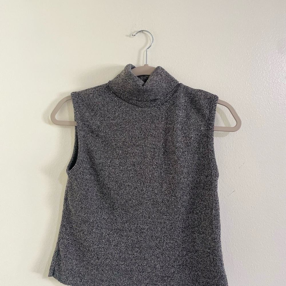 Studio Y Heather Gray Knit Top